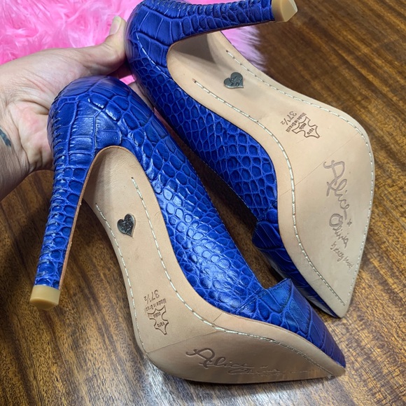 NWOT Alice and Olivia heels - Picture 5 of 8